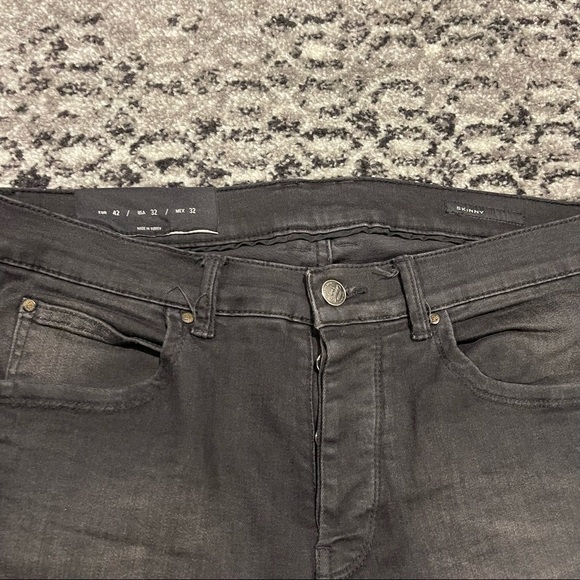 Zara Biker Jeans - Picture 3 of 4